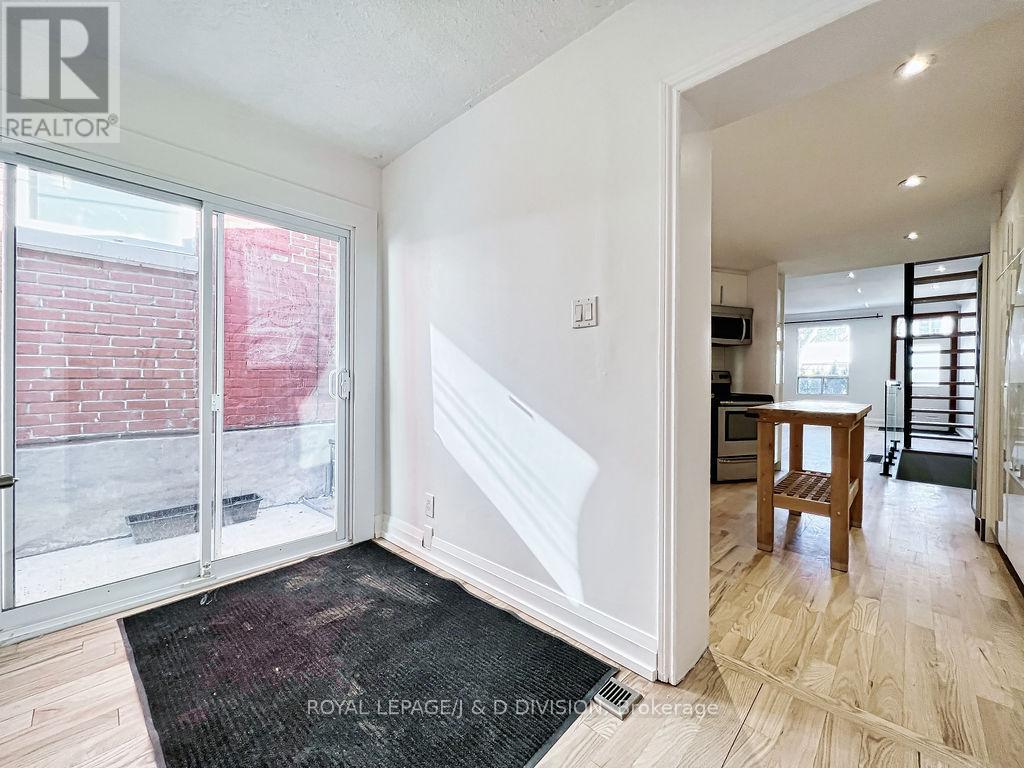 92 Massey Street, Toronto, Ontario  M6J 2T4 - Photo 18 - C12456920