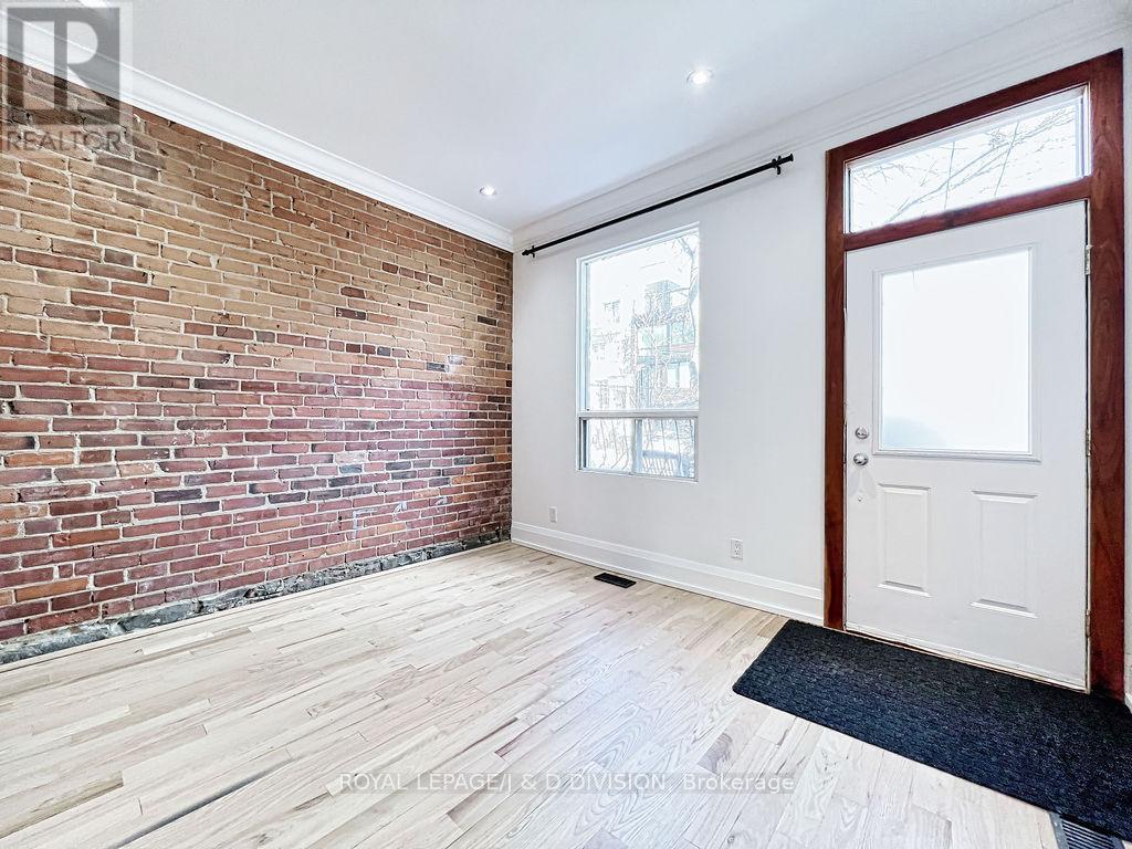 92 Massey Street, Toronto, Ontario  M6J 2T4 - Photo 4 - C12456920