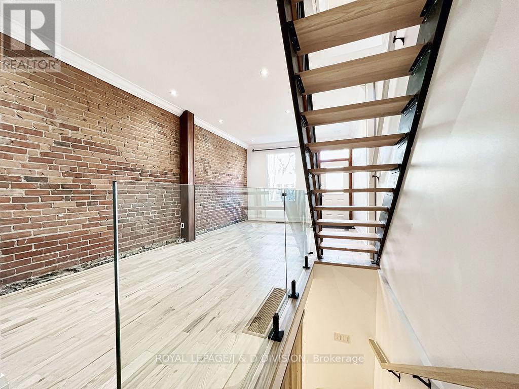 92 Massey Street, Toronto, Ontario  M6J 2T4 - Photo 6 - C12456920