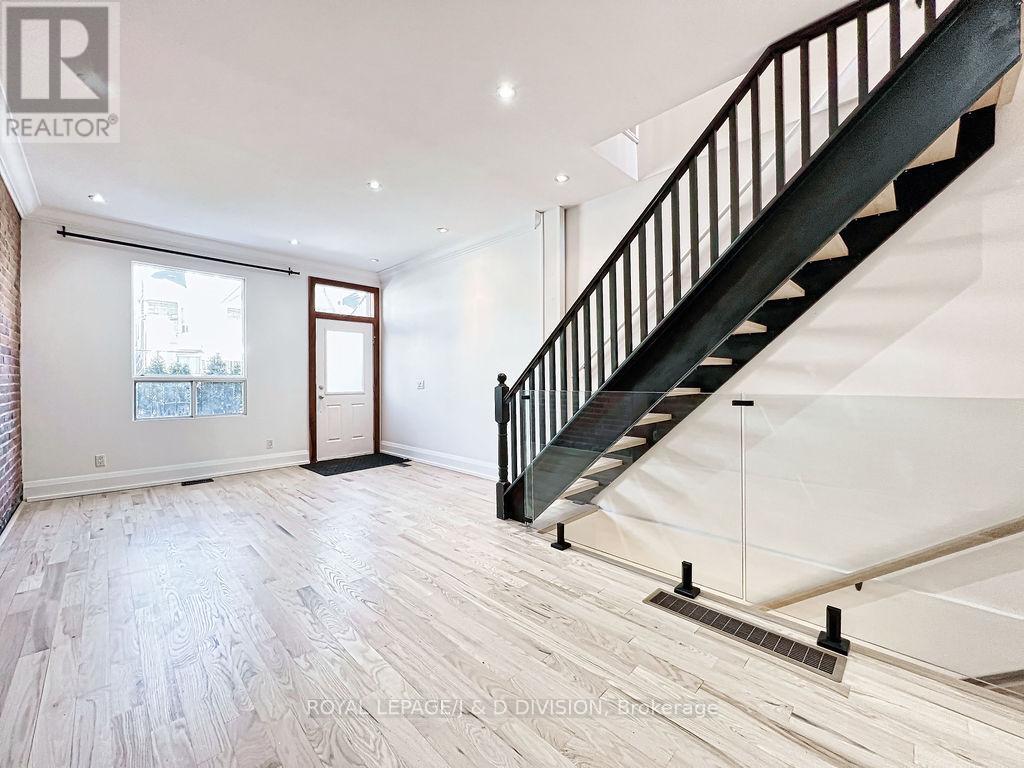 92 Massey Street, Toronto, Ontario  M6J 2T4 - Photo 7 - C12456920