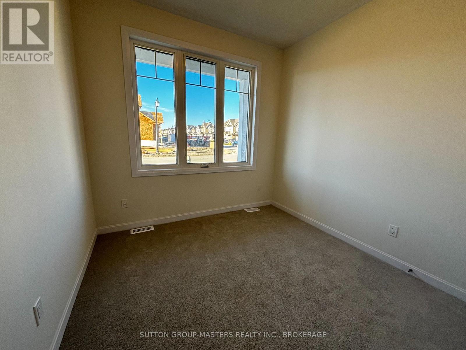 46 Oakmont Drive, Loyalist, Ontario  K0H 1G0 - Photo 20 - X12379120