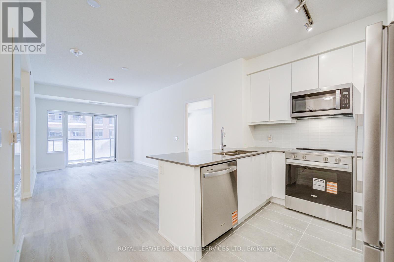 404 - 3260 Sheppard Avenue E, Toronto, Ontario  M1T 3K3 - Photo 19 - E12456804