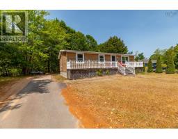 1 Pinecrest Drive, Middleton, Ca