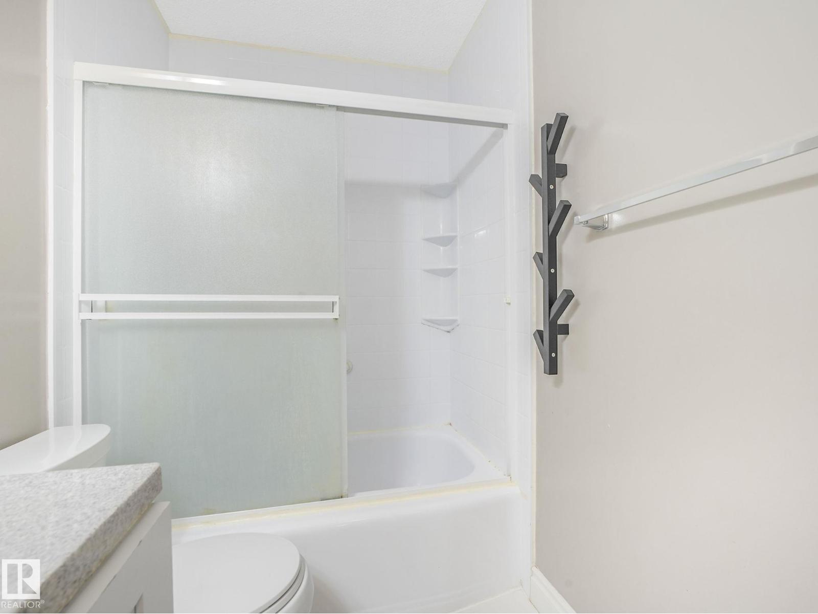 1170 Millbourne E Nw, Edmonton, Alberta  T6K 1W1 - Photo 28 - E4450343