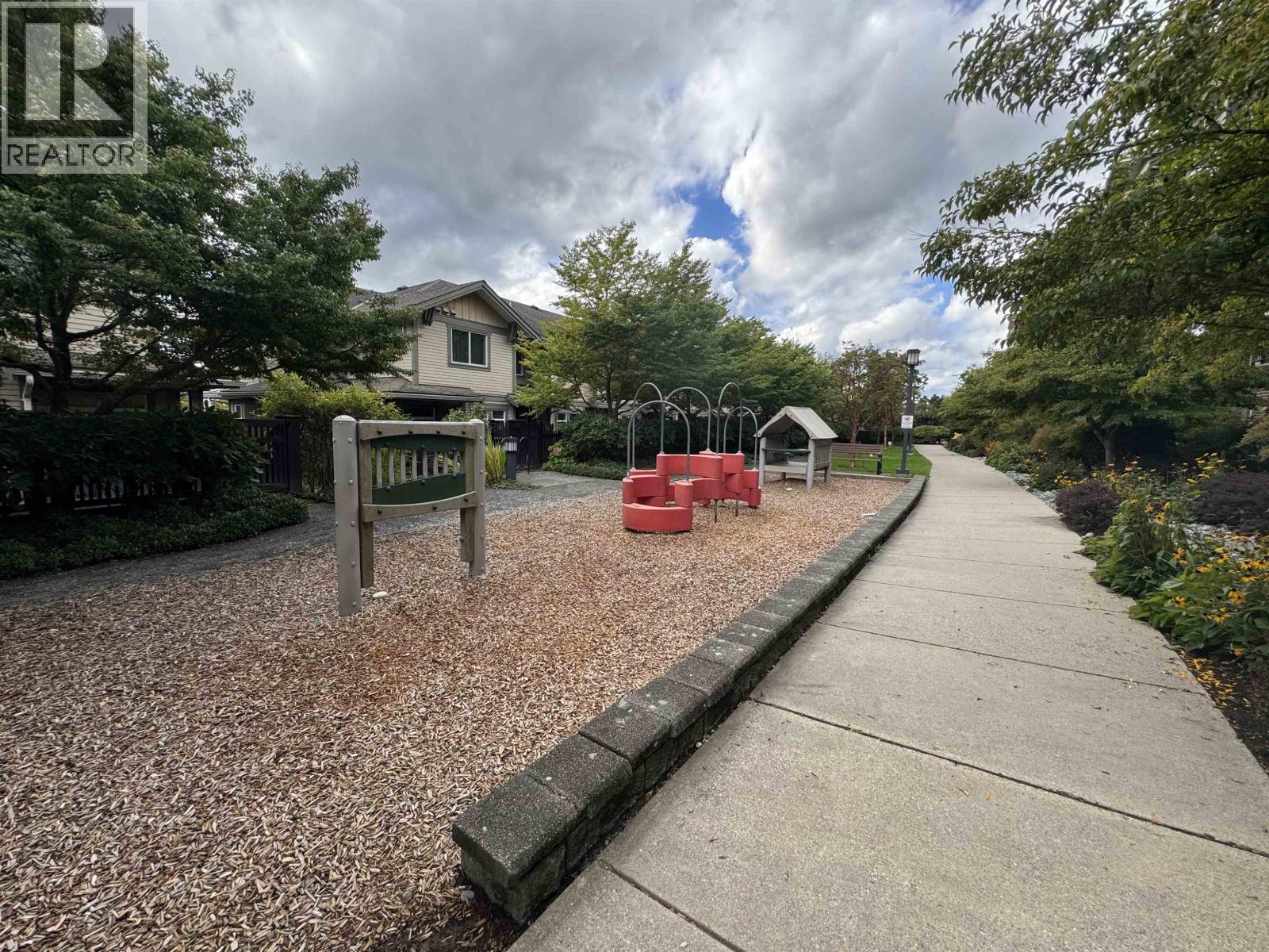 417 5885 Irmin Street, Burnaby, British Columbia  V5J 0C2 - Photo 10 - R3053201