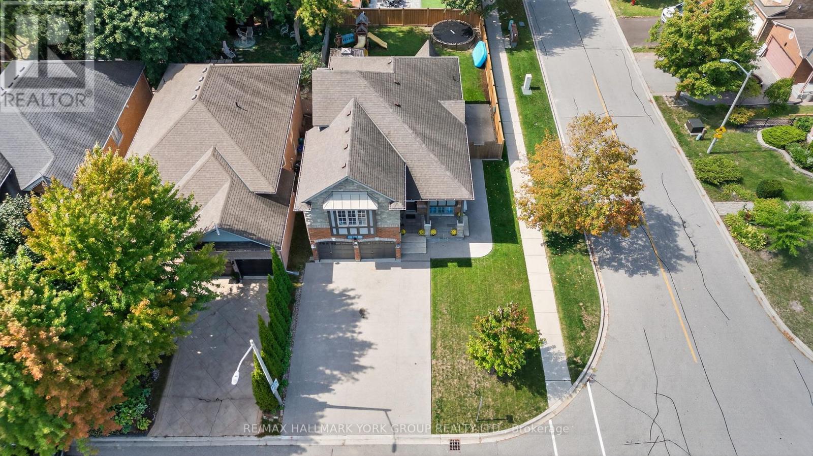 2 Hadley Court, Aurora, Ontario  L4G 7E5 - Photo 48 - N12456899