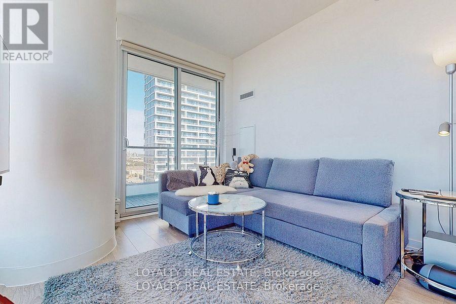 1710 - 5 Buttermill Avenue, Vaughan, Ontario  L4K 0J5 - Photo 11 - N12456913