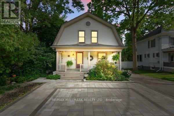 59 Centre Street W, Richmond Hill, Ontario  L4C 3P6 - Photo 2 - N12456926