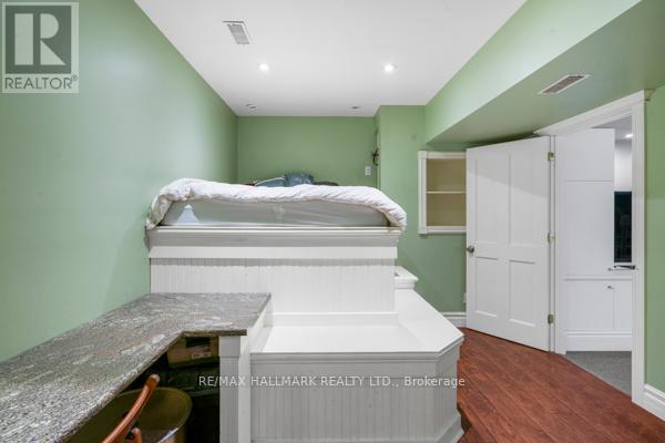59 Centre Street W, Richmond Hill, Ontario  L4C 3P6 - Photo 36 - N12456926