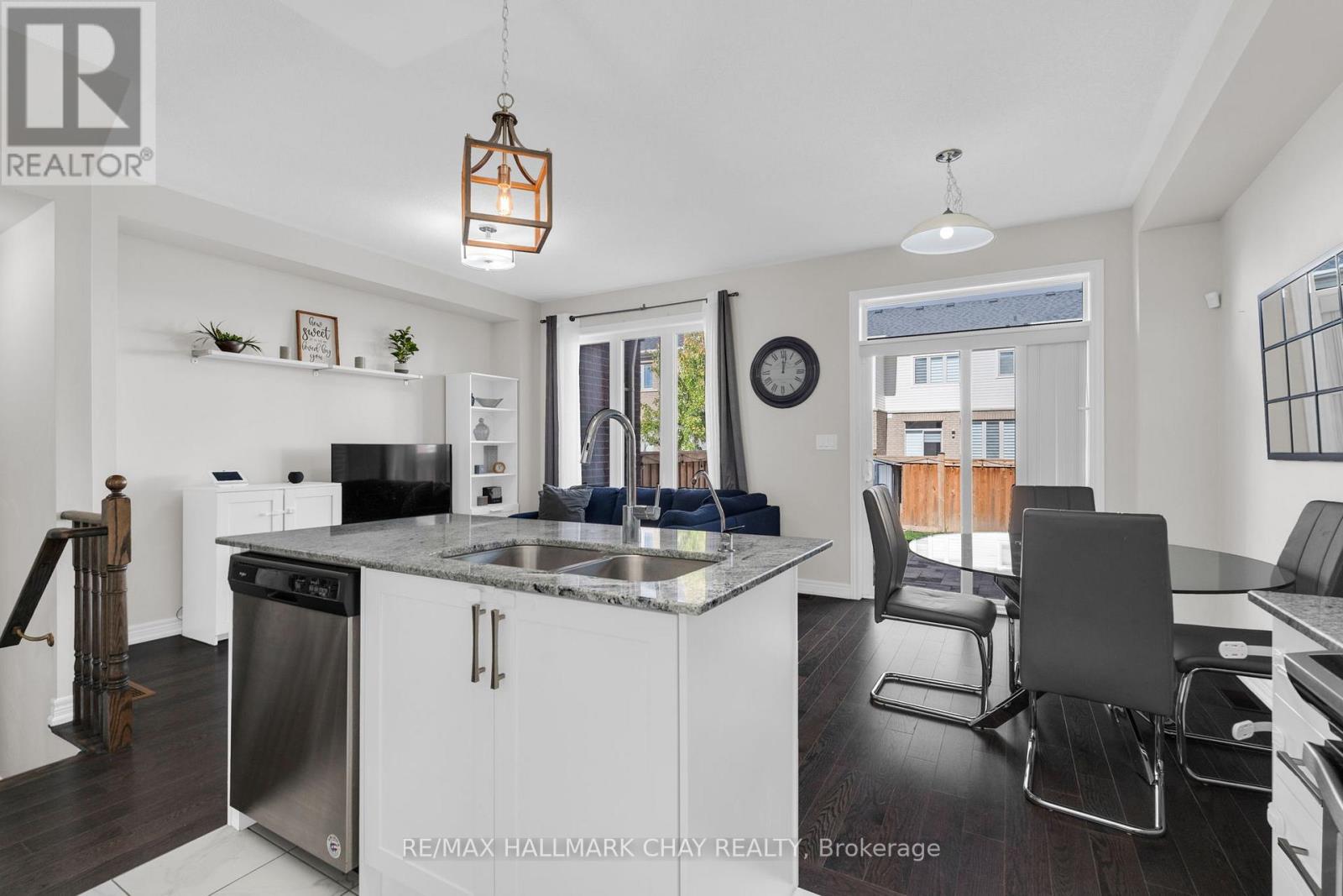 46 Clifford Crescent, New Tecumseth, Ontario  L0G 1W0 - Photo 8 - N12456931