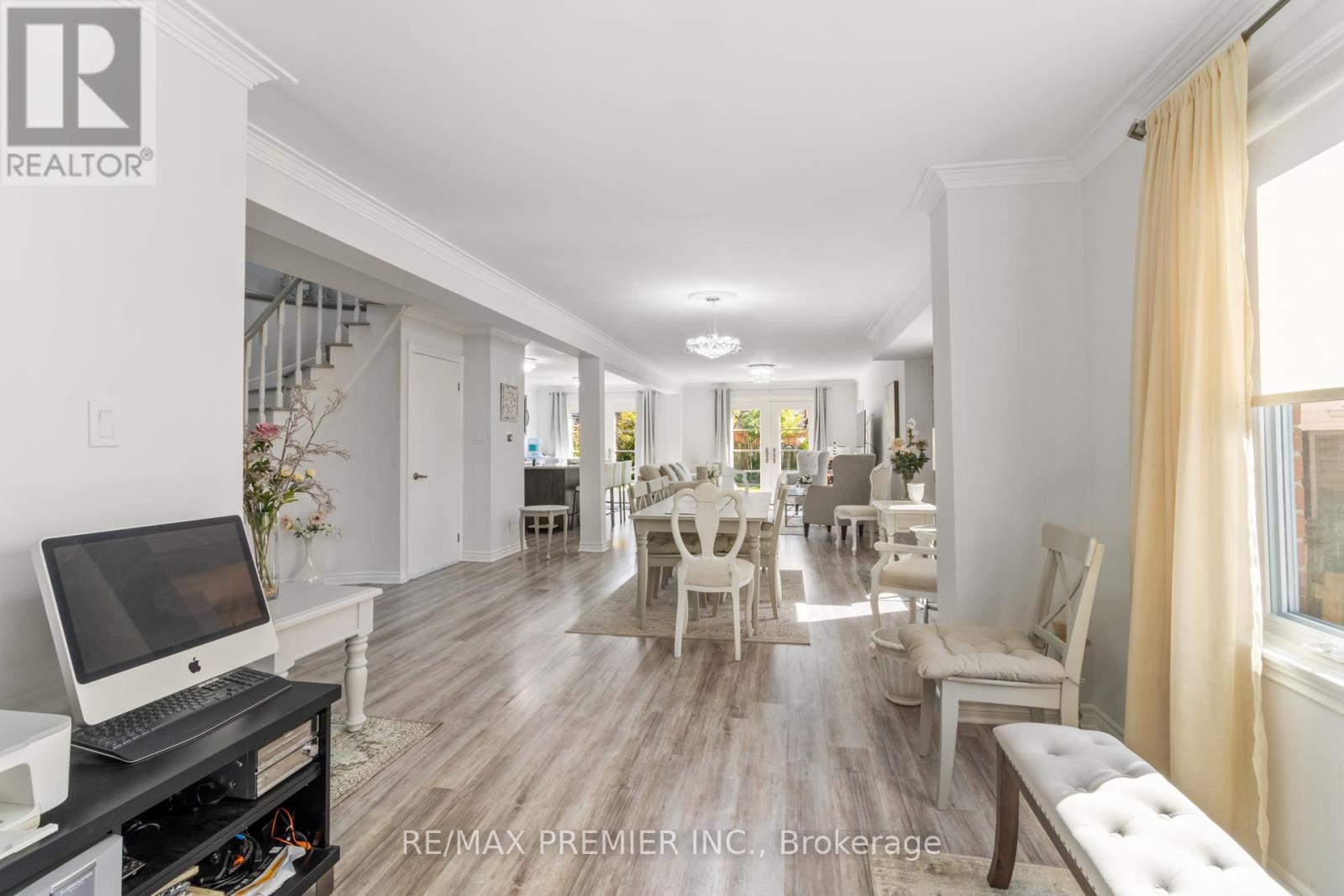 91 Misty Meadow Drive, Vaughan, Ontario  L4L 3X1 - Photo 10 - N12456937