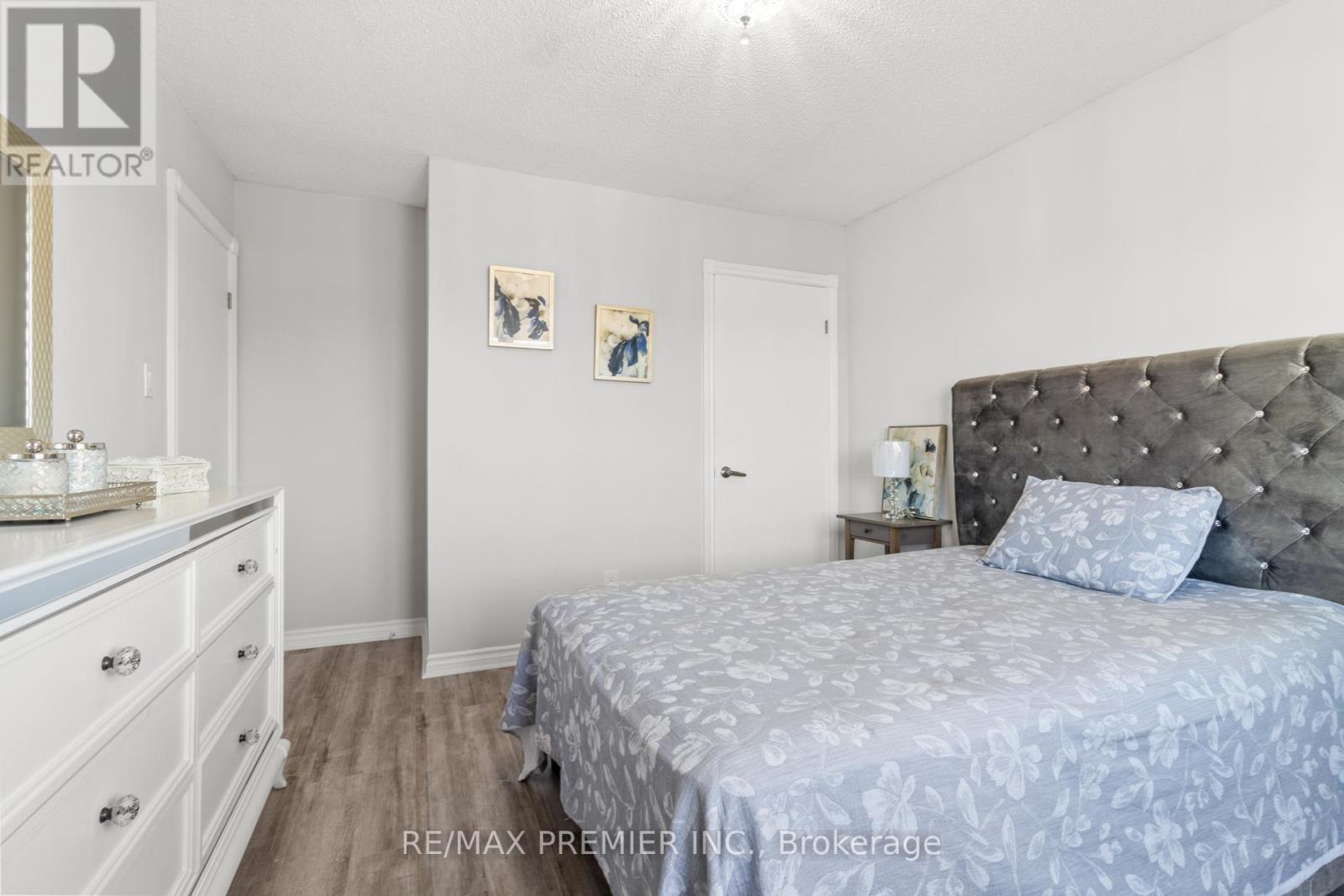 91 Misty Meadow Drive, Vaughan, Ontario  L4L 3X1 - Photo 27 - N12456937