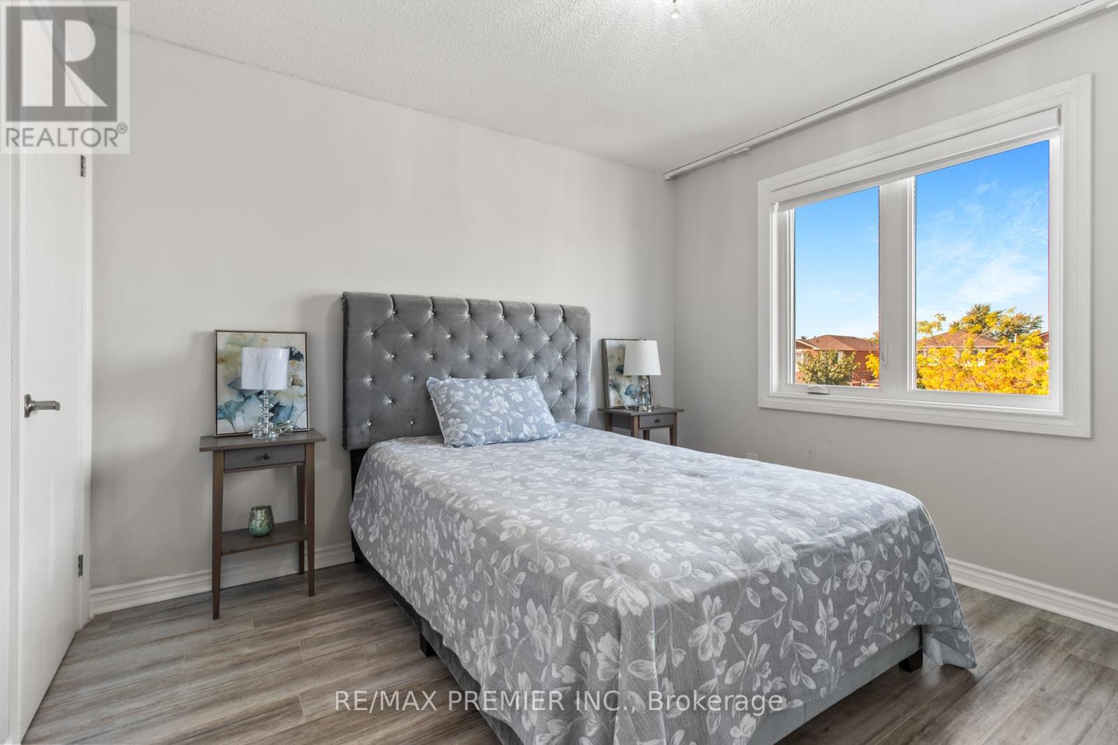 91 Misty Meadow Drive, Vaughan, Ontario  L4L 3X1 - Photo 28 - N12456937