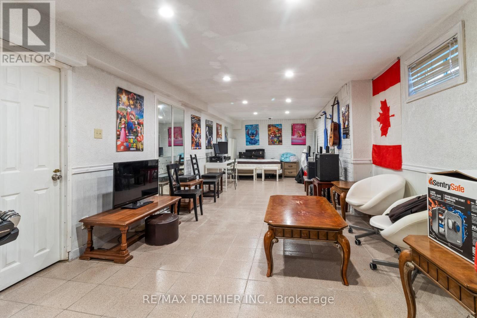 91 Misty Meadow Drive, Vaughan, Ontario  L4L 3X1 - Photo 37 - N12456937