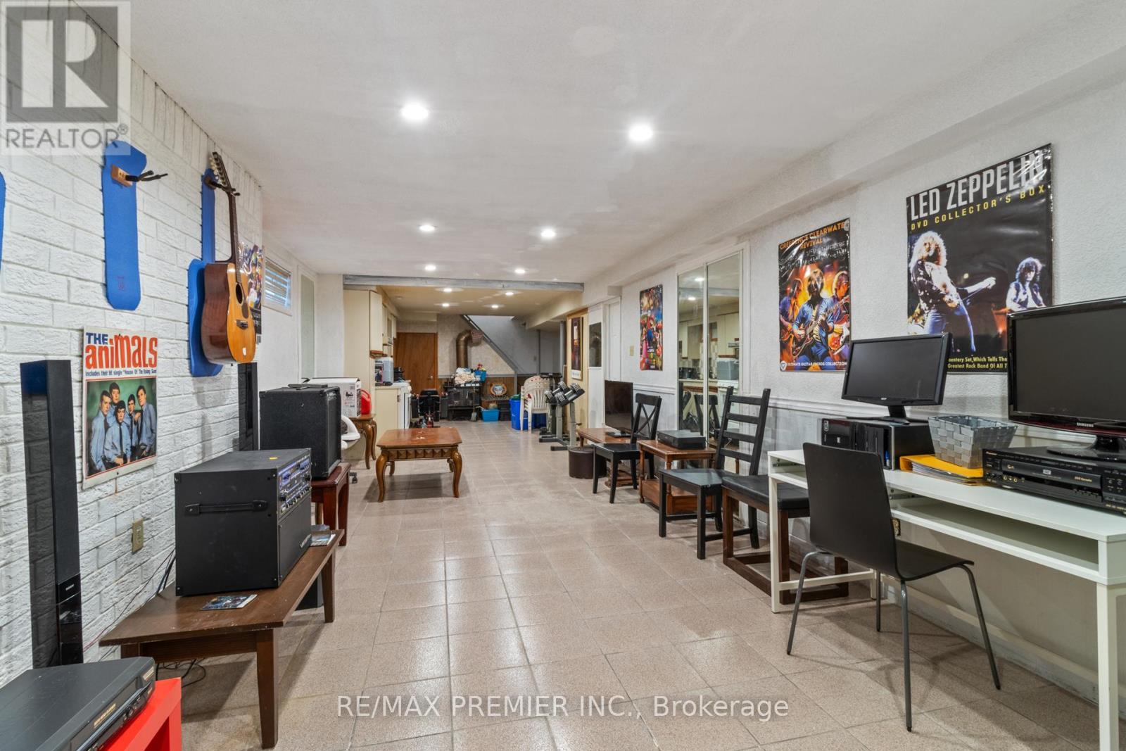 91 Misty Meadow Drive, Vaughan, Ontario  L4L 3X1 - Photo 38 - N12456937