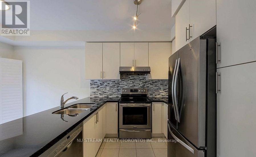 10 Mah Wat Lane, Whitchurch-Stouffville, Ontario  L4A 1Y1 - Photo 15 - N12456941