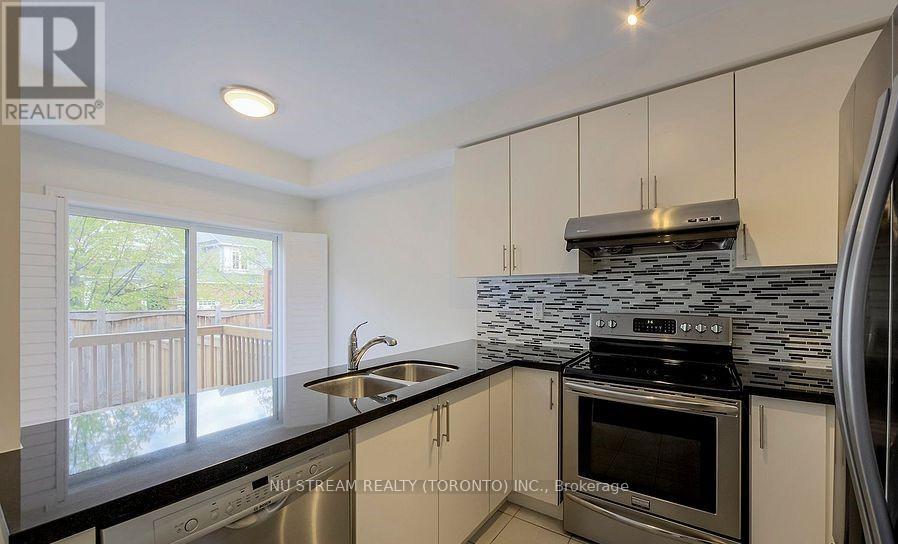 10 Mah Wat Lane, Whitchurch-Stouffville, Ontario  L4A 1Y1 - Photo 16 - N12456941