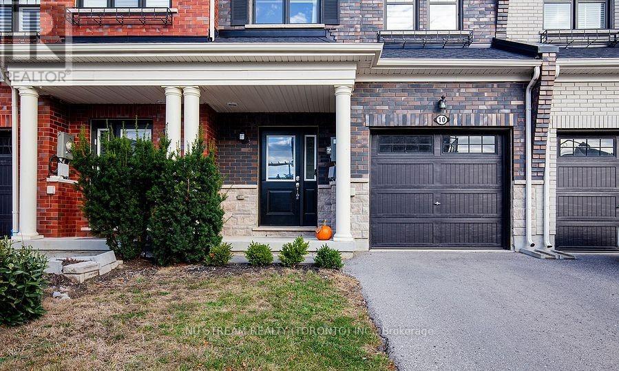 10 Mah Wat Lane, Whitchurch-Stouffville, Ontario  L4A 1Y1 - Photo 2 - N12456941