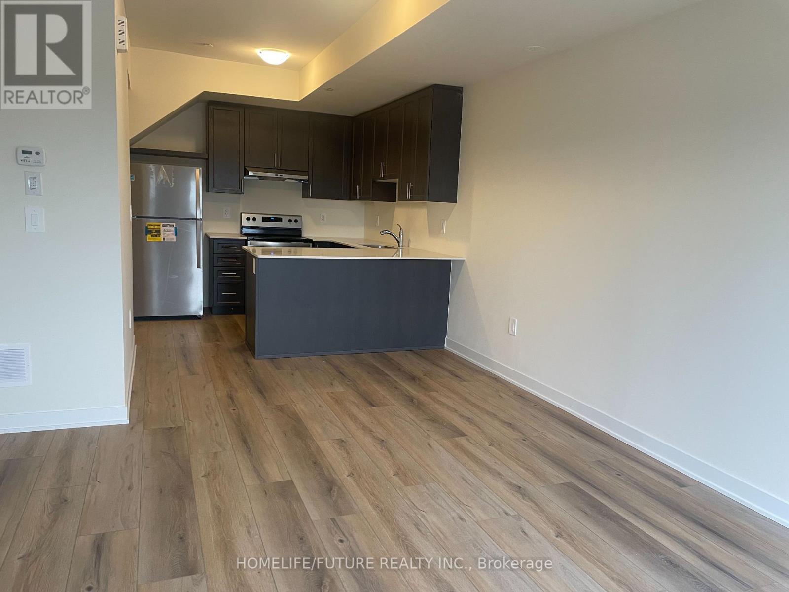 207 - 1695 Dersan Street, Pickering, Ontario  L1X 0S9 - Photo 4 - E12456718