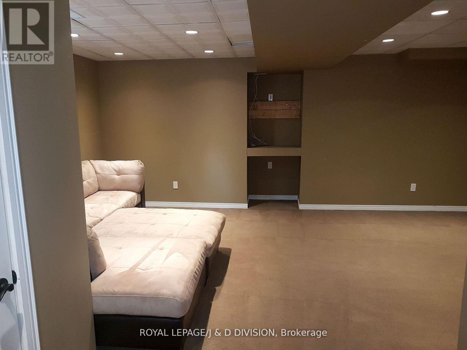 554 Heddle Crescent, Newmarket, Ontario  L3X 2K7 - Photo 29 - N12456183