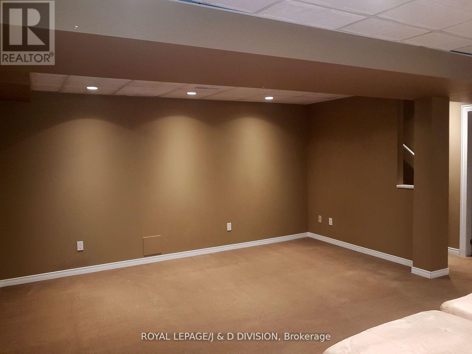 554 Heddle Crescent, Newmarket, Ontario  L3X 2K7 - Photo 31 - N12456183