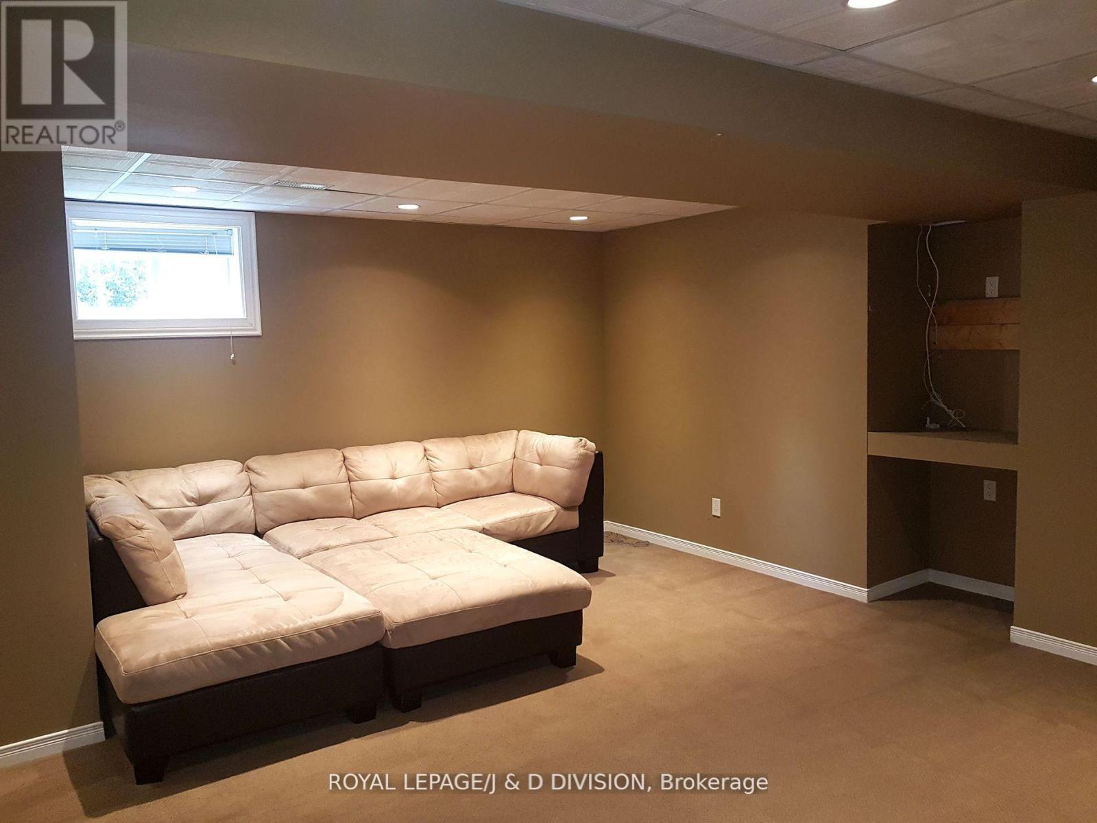 554 Heddle Crescent, Newmarket, Ontario  L3X 2K7 - Photo 32 - N12456183