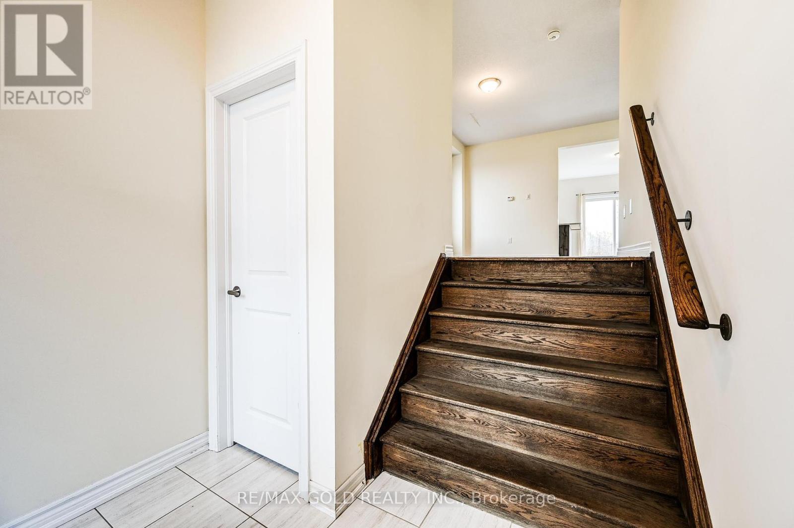 84 Atlantis Drive W, Orillia, Ontario  L3V 8L4 - Photo 8 - S12456892