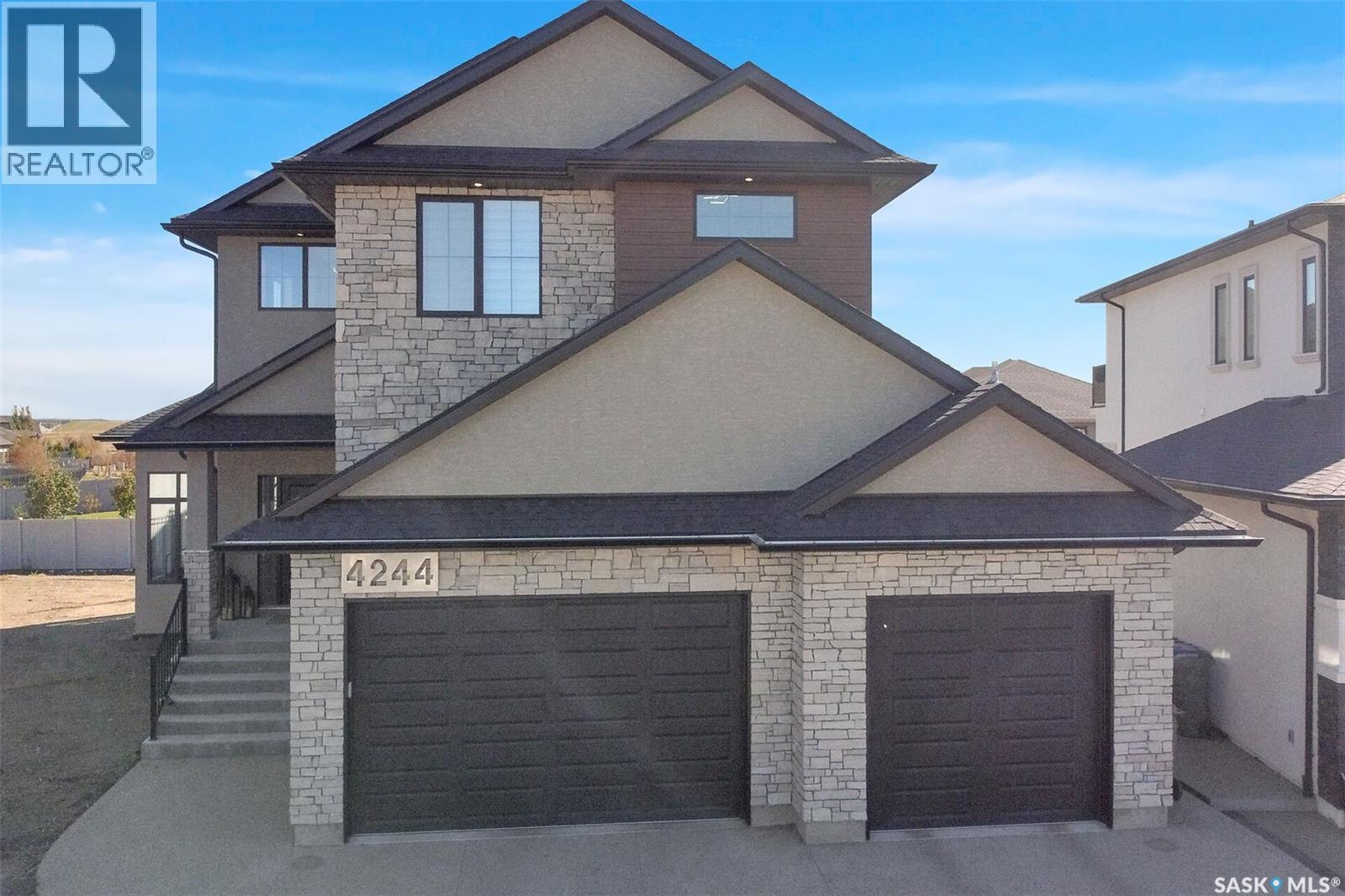 4244 Elderberry CRESCENT E, Regina, Saskatchewan