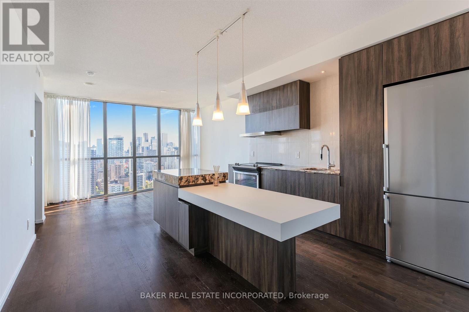 2103 - 101 Charles Street E, Toronto, Ontario  M4Y 0A9 - Photo 11 - C12438158