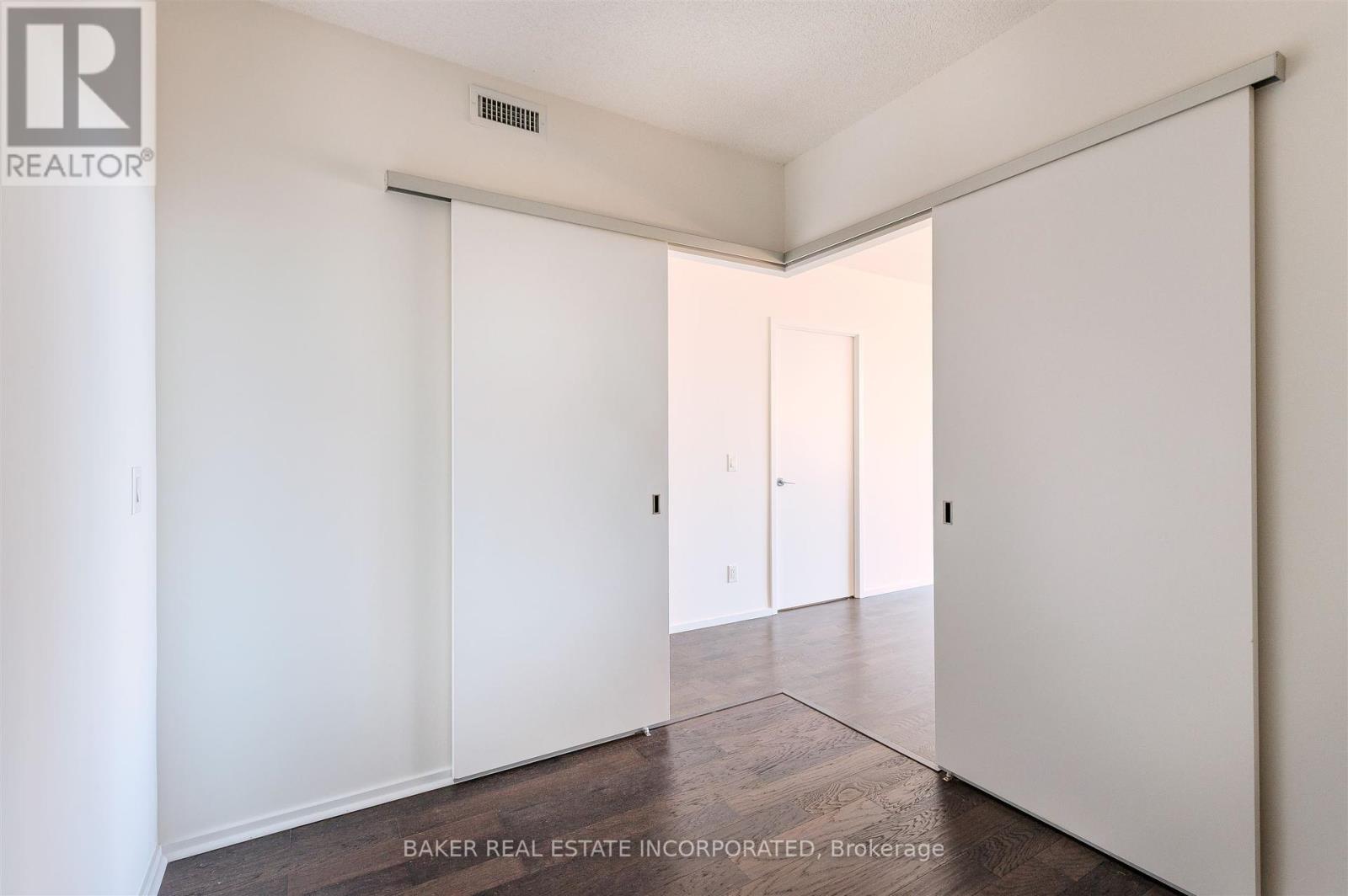 2103 - 101 Charles Street E, Toronto, Ontario  M4Y 0A9 - Photo 27 - C12438158