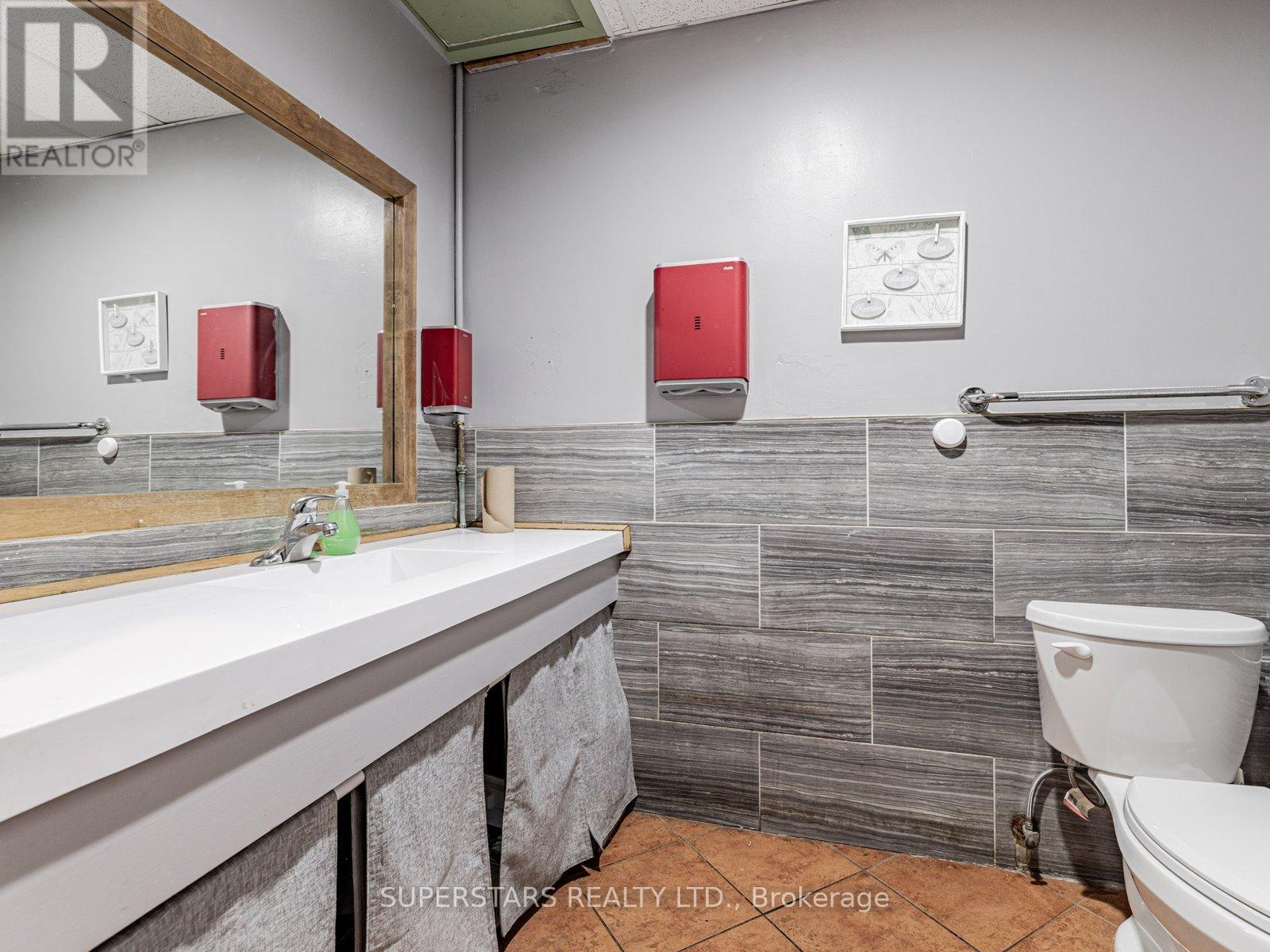 103a - 6212 Yonge Street, Toronto, Ontario  M2M 3X4 - Photo 14 - C12447040