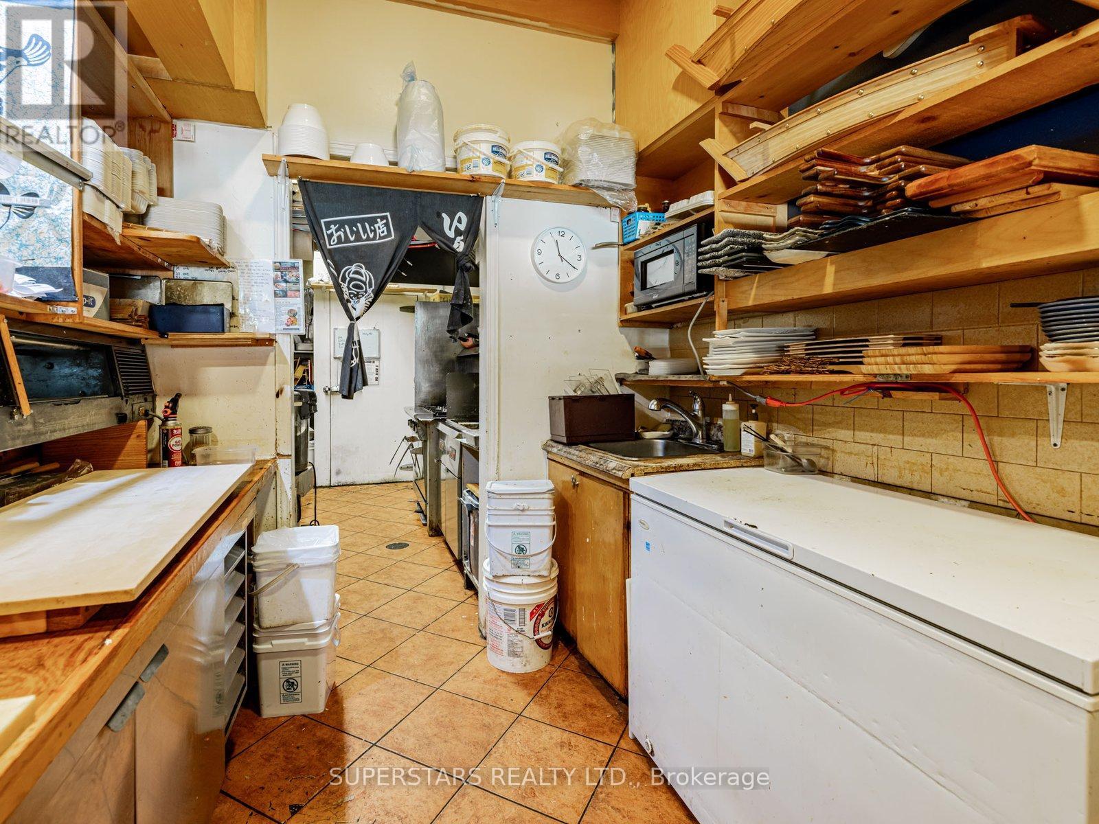 103a - 6212 Yonge Street, Toronto, Ontario  M2M 3X4 - Photo 15 - C12447040