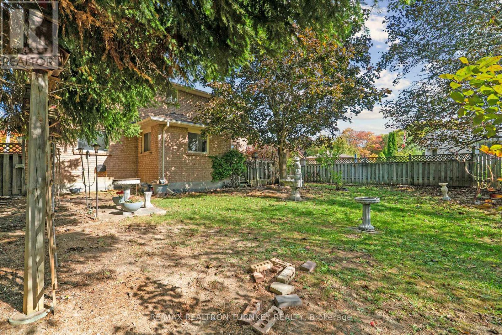 154 Meadowbank Road, Newmarket, Ontario  L3Y 4Y2 - Photo 29 - N12454881