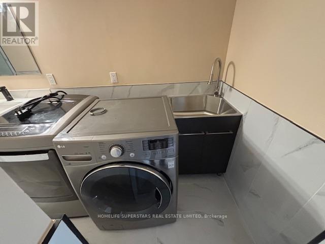 37 Cabinet Crescent, Vaughan, Ontario  L4L 6H9 - Photo 13 - N12455343