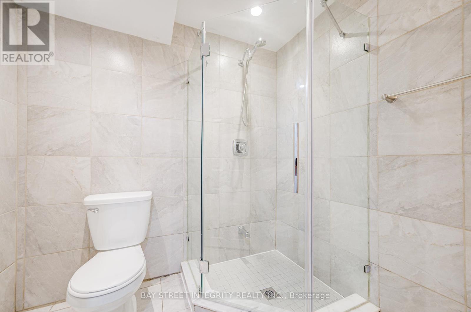 108 Catalpa Crescent, Vaughan, Ontario  L6A 0R5 - Photo 37 - N12456599