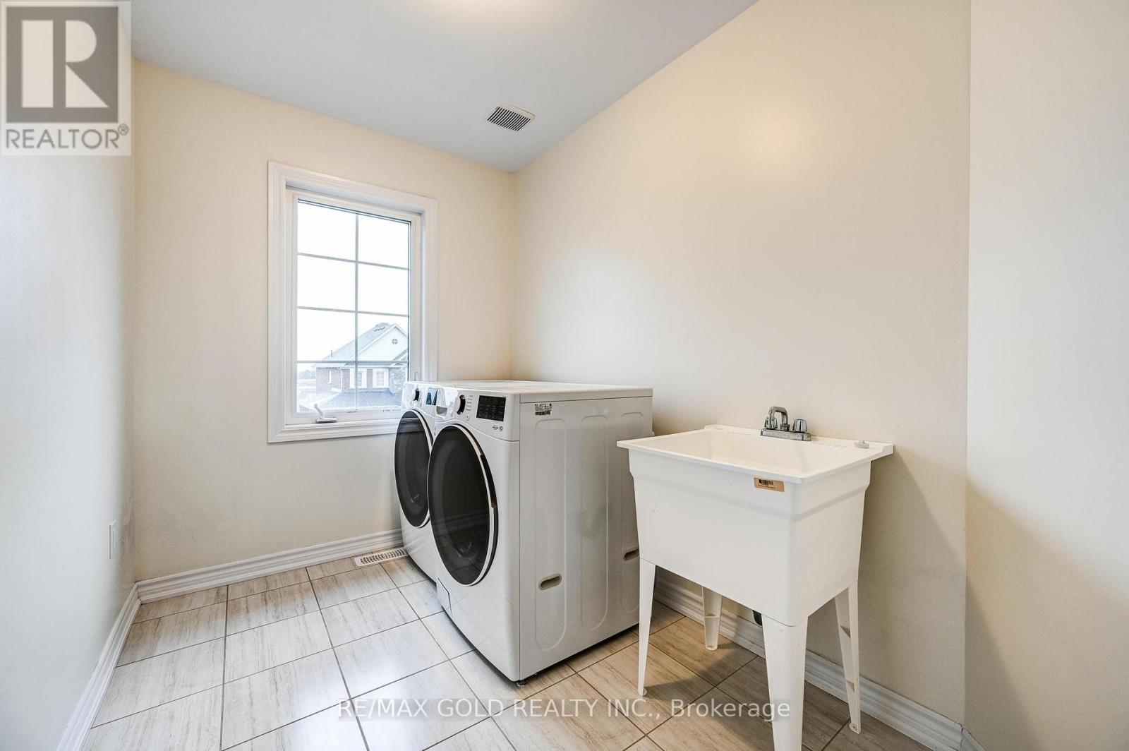 84 Atlantis Drive W, Orillia, Ontario  L3V 8L4 - Photo 27 - S12456892