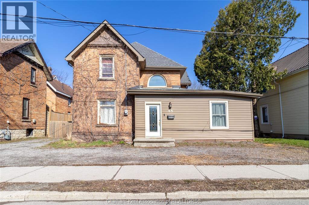 MLS# 25008032: 45 RICHMOND STREET, Chatham, Canada