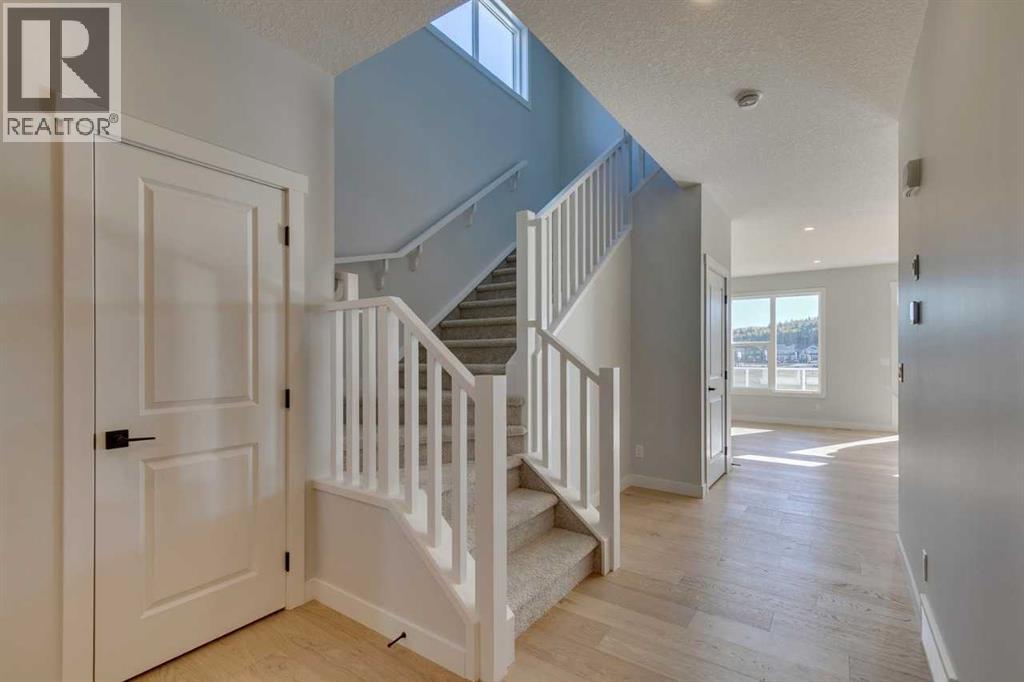 143 Creekstone Green Sw, Calgary, Alberta  T2X 5W5 - Photo 11 - A2248019