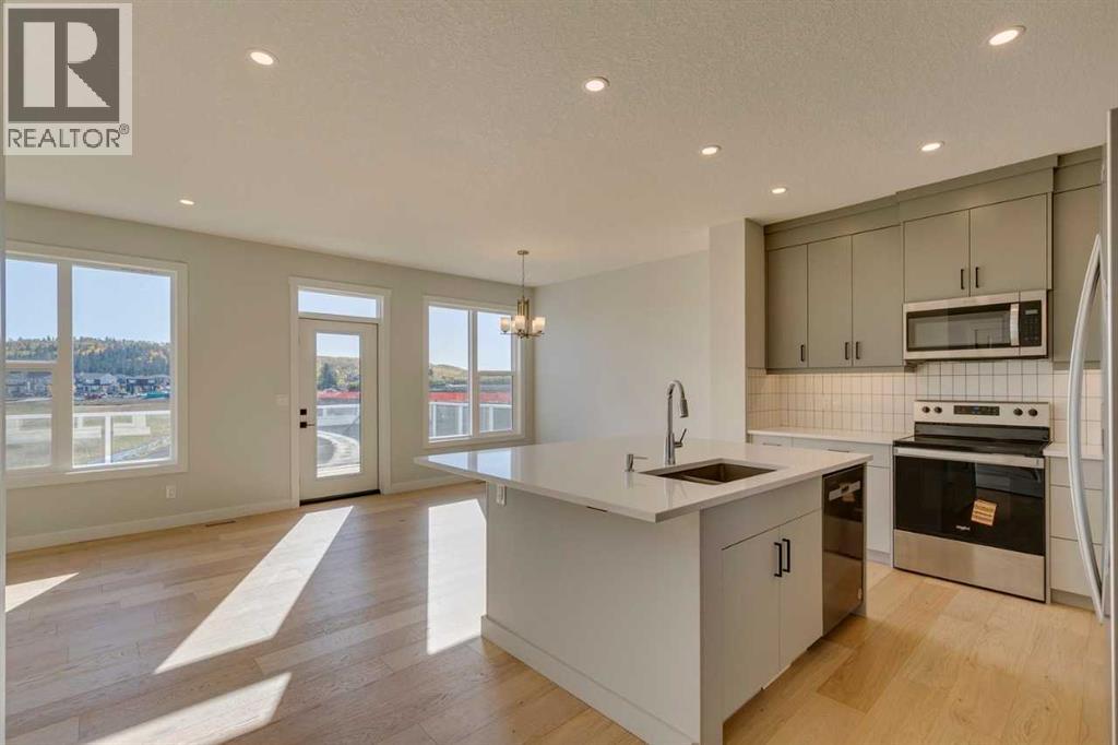 143 Creekstone Green Sw, Calgary, Alberta  T2X 5W5 - Photo 8 - A2248019