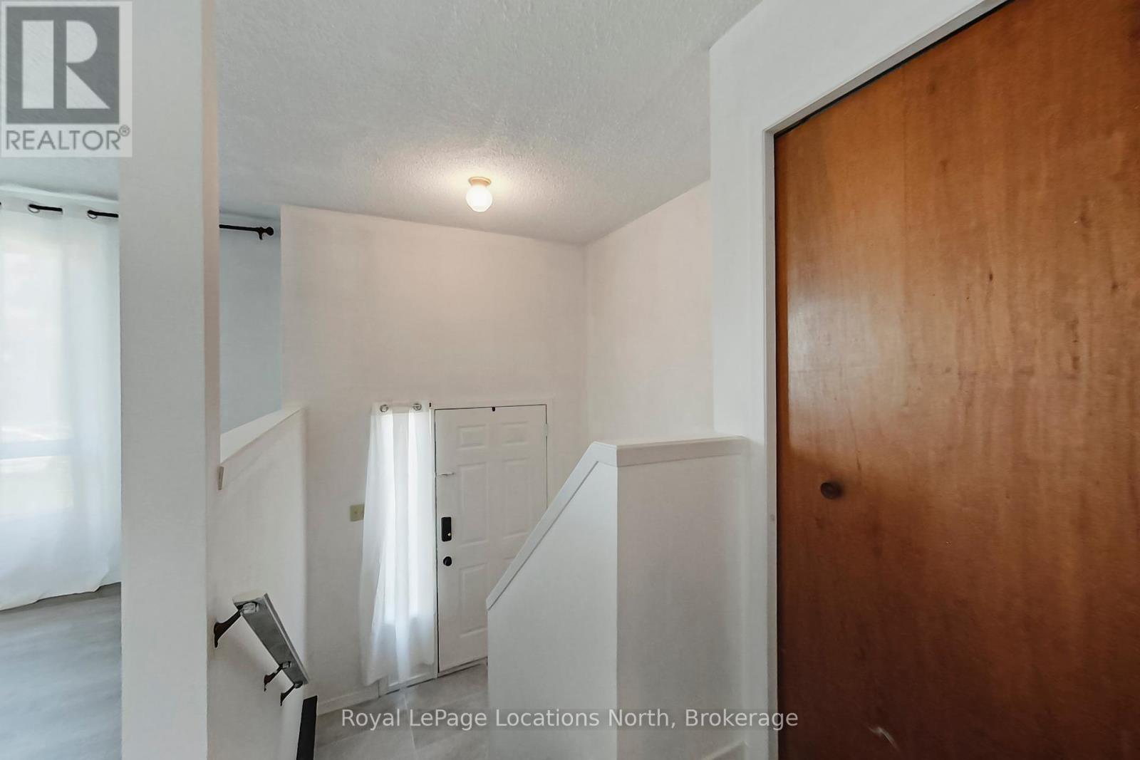 402 Seventh Street, Collingwood, Ontario  L9Y 2B5 - Photo 4 - S12457021