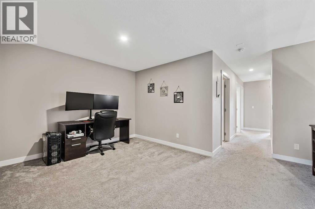 13 Cranbrook Cove Se, Calgary, Alberta  T3M 2S9 - Photo 19 - A2258285
