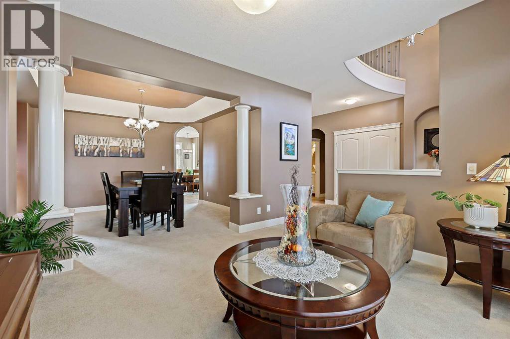 209 Discovery Ridge Way Sw, Calgary, Alberta  T3H 5G2 - Photo 6 - A2262553