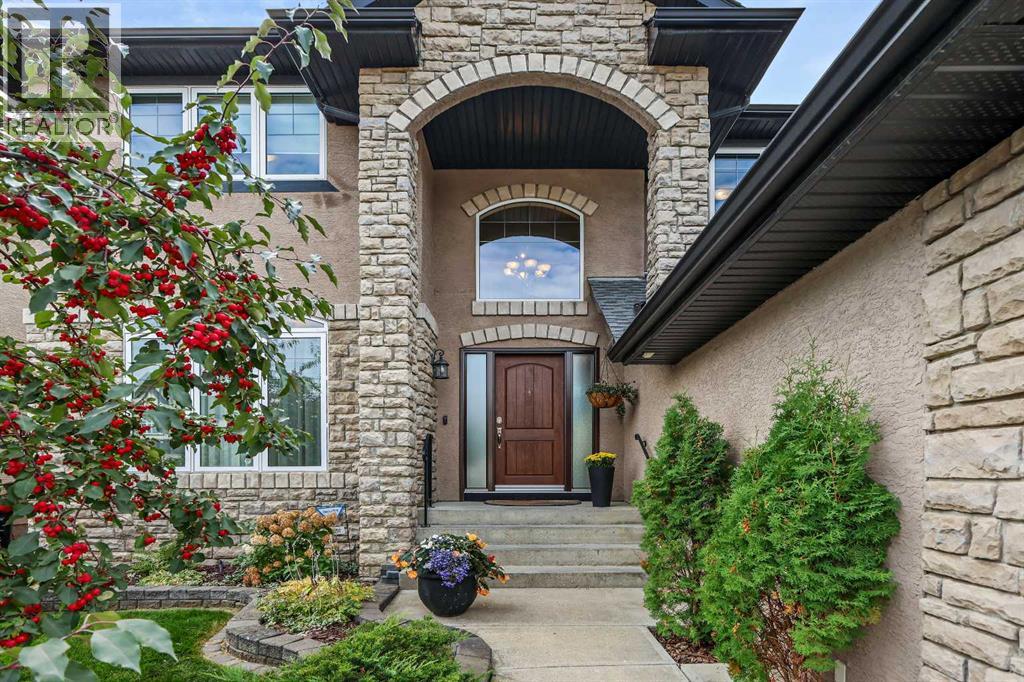 209 Discovery Ridge Way Sw, Calgary, Alberta  T3H 5G2 - Photo 2 - A2262553