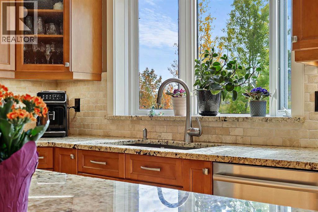209 Discovery Ridge Way Sw, Calgary, Alberta  T3H 5G2 - Photo 11 - A2262553