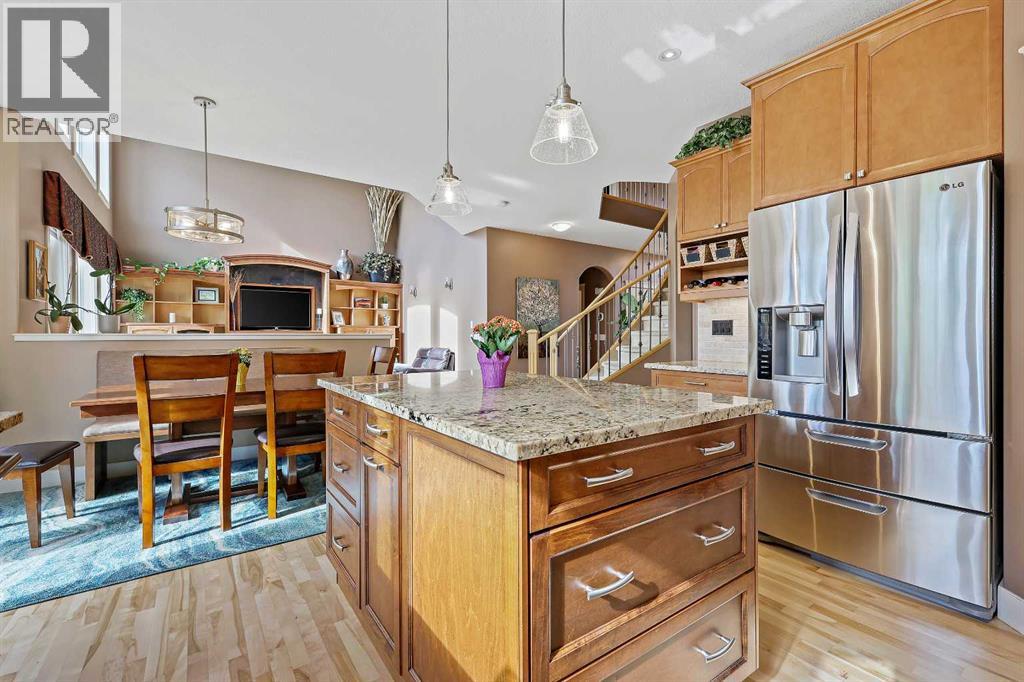 209 Discovery Ridge Way Sw, Calgary, Alberta  T3H 5G2 - Photo 13 - A2262553