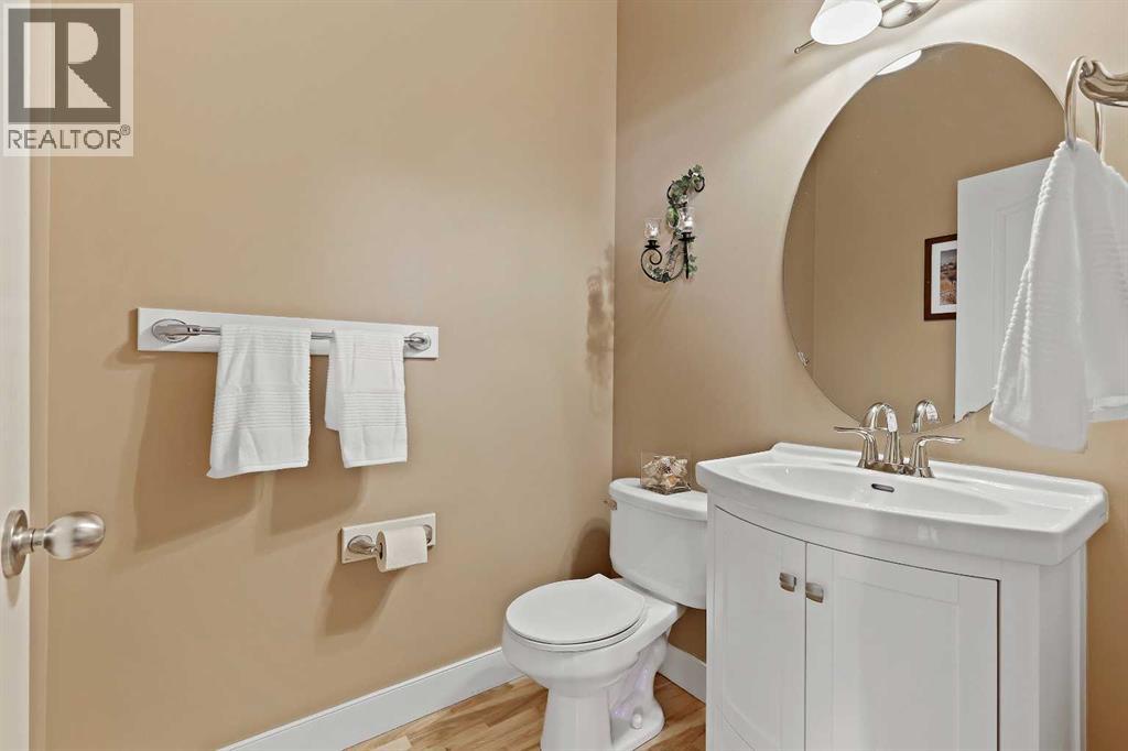 209 Discovery Ridge Way Sw, Calgary, Alberta  T3H 5G2 - Photo 39 - A2262553