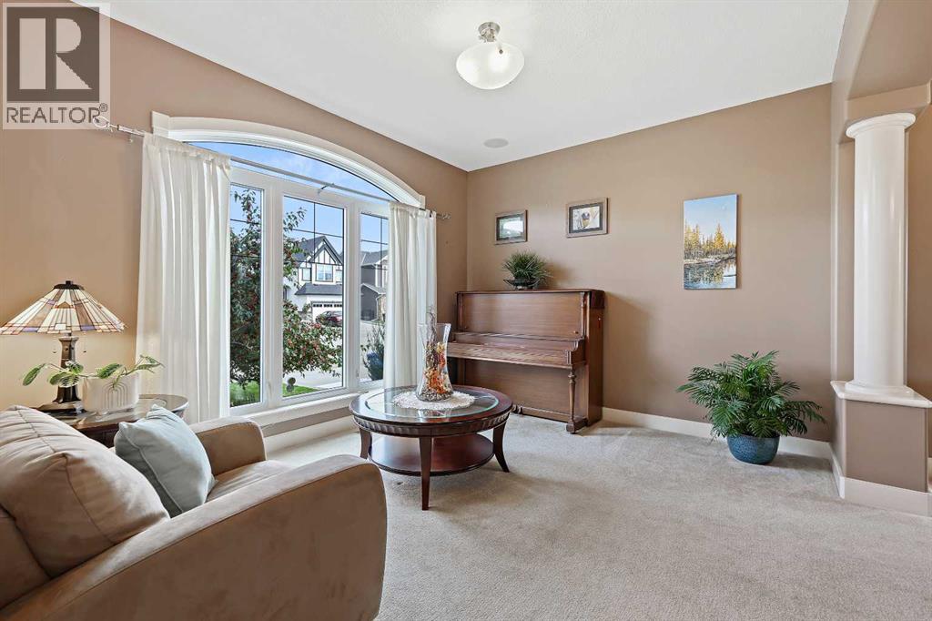 209 Discovery Ridge Way Sw, Calgary, Alberta  T3H 5G2 - Photo 5 - A2262553