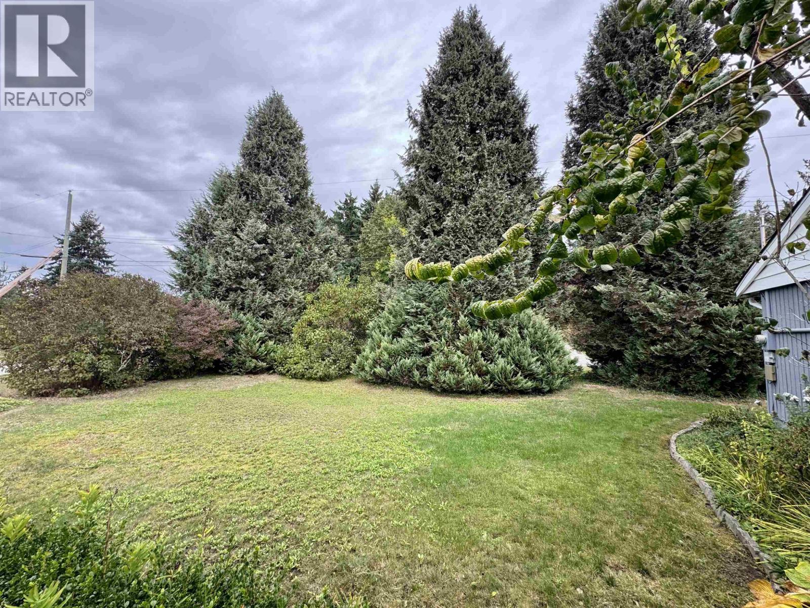 4657 Whitaker Road, Sechelt, British Columbia  V7Z 0E4 - Photo 9 - R3057193