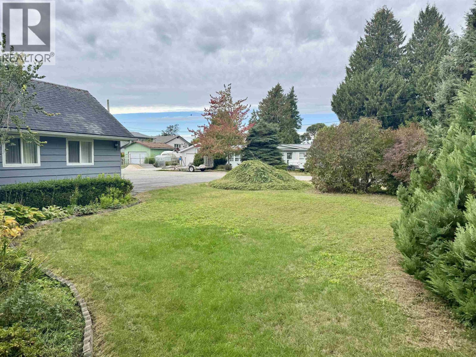 4657 Whitaker Road, Sechelt, British Columbia  V7Z 0E4 - Photo 5 - R3057193