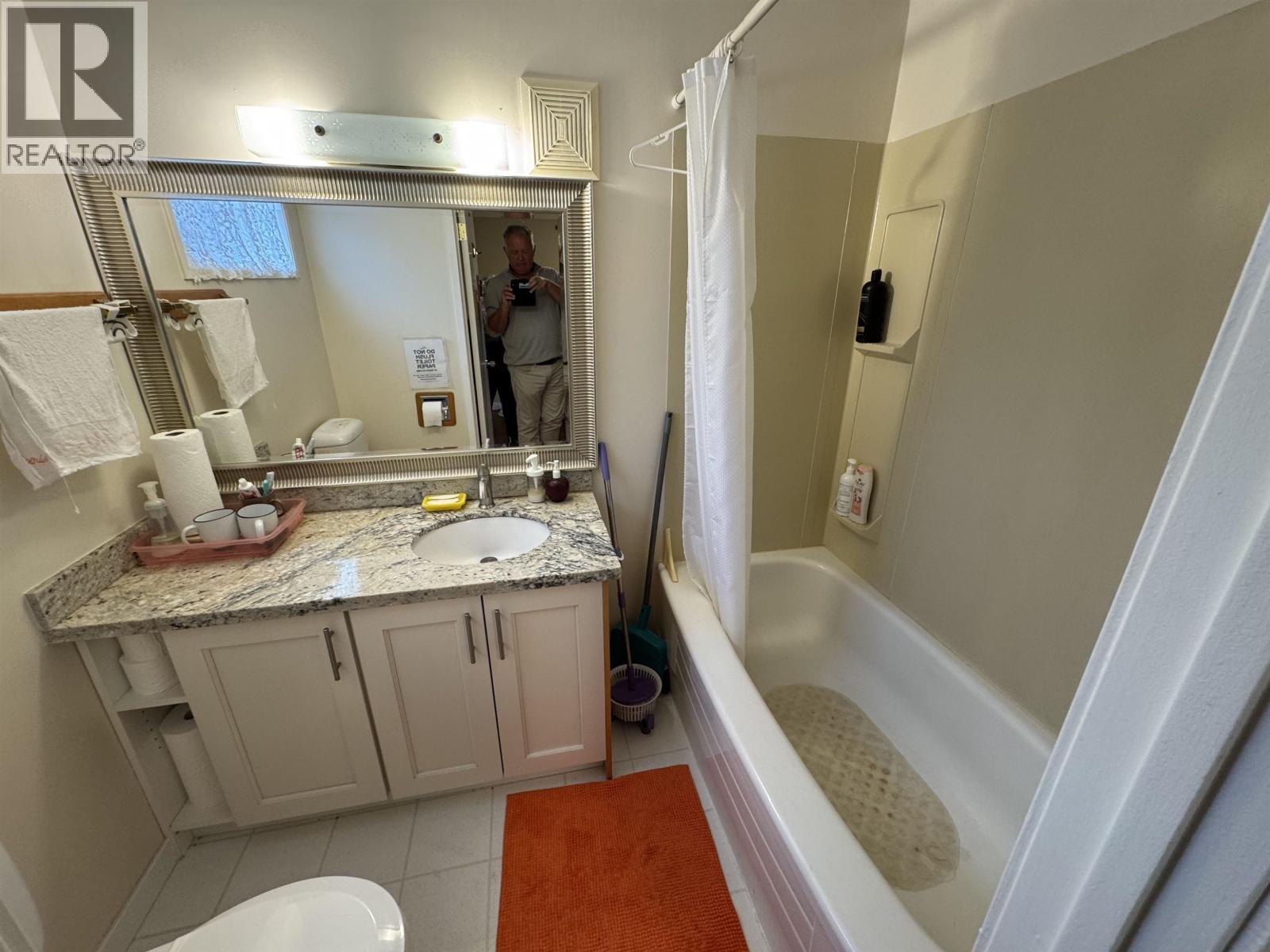 4657 Whitaker Road, Sechelt, British Columbia  V7Z 0E4 - Photo 26 - R3057193
